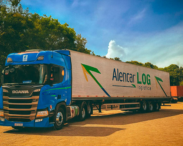 Transporte em Carreta Baú